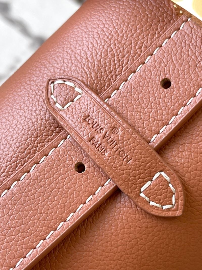 Louis Vuitton Hobo Bags